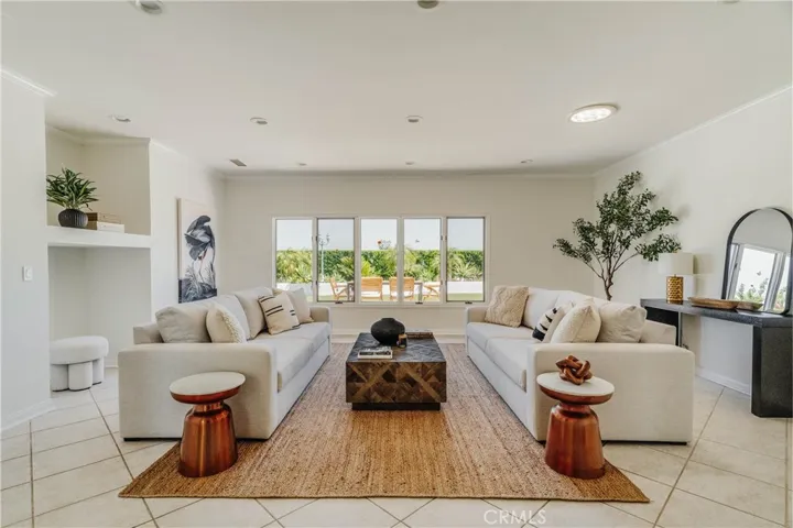 4935 Calvin Avenue, Tarzana, California 91356