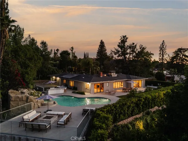 4935 Calvin Avenue, Tarzana, California 91356