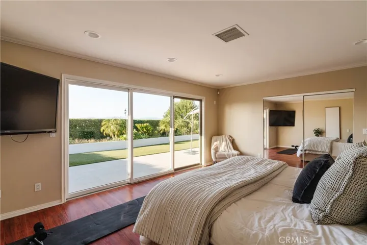 4935 Calvin Avenue, Tarzana, California 91356