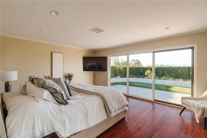 4935 Calvin Avenue, Tarzana, California 91356