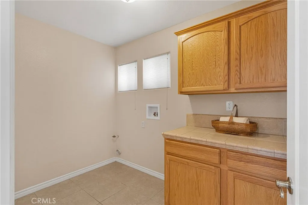 19410 Allegheny Court, Apple Valley, California 92307 home-pic-24