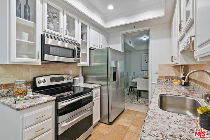 2112 Century Park Lane 113, Los Angeles, California 90067