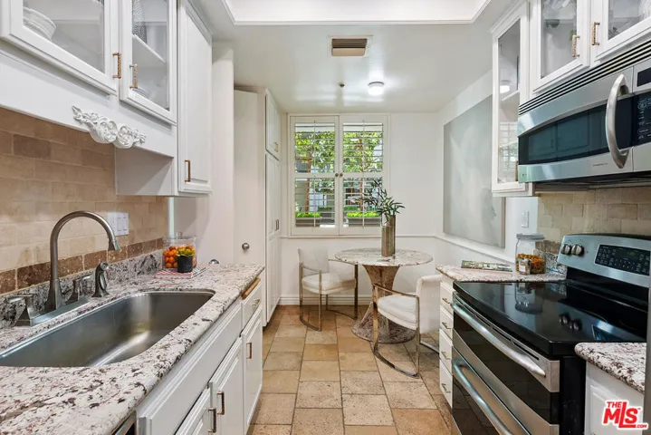 2112 Century Park Lane 113, Los Angeles, California 90067