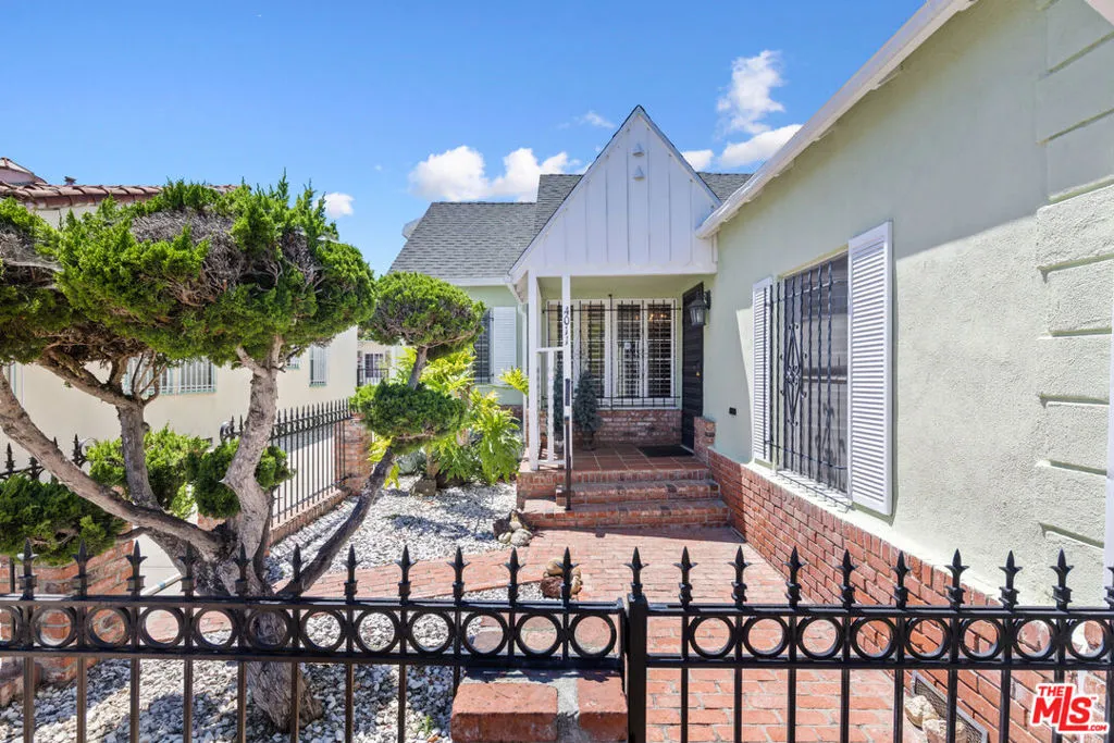 4011 Welland Avenue, Los Angeles, California 90008 home-pic-1