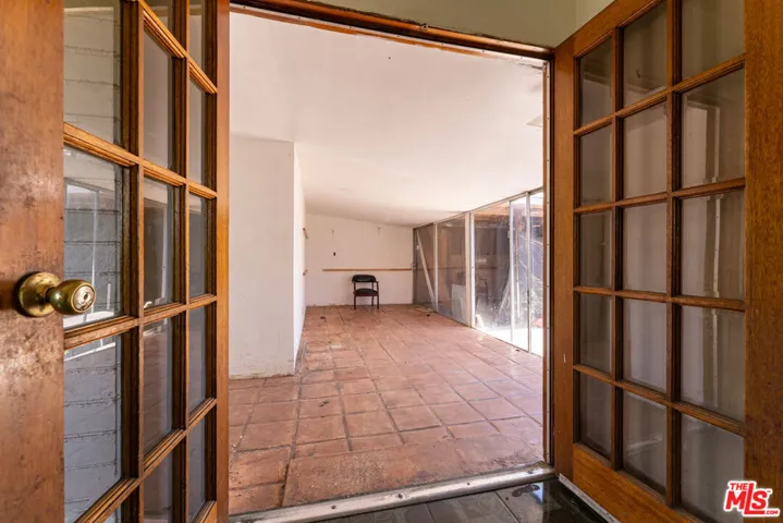 9870 Woodale Avenue, Arleta, California 91331