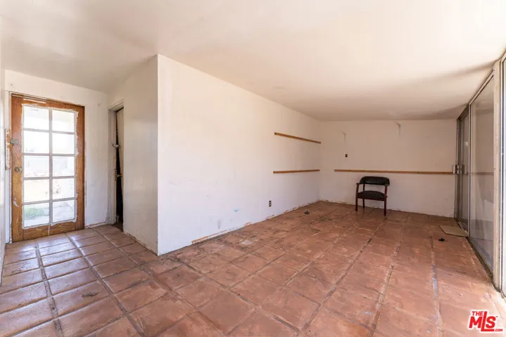 9870 Woodale Avenue, Arleta, California 91331