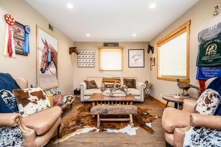 716 Aspen Springs Ranch Rd