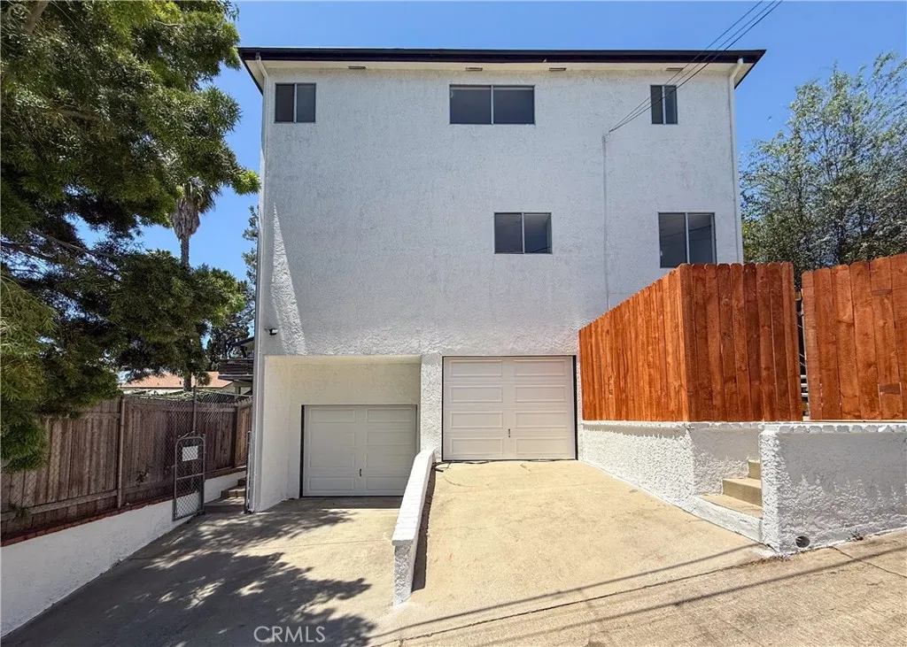 1522 N Benton Way, Los Angeles, California 90026 home-pic-38