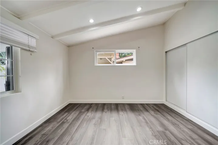 19706 Victory Boulevard, Woodland Hills, California 91367