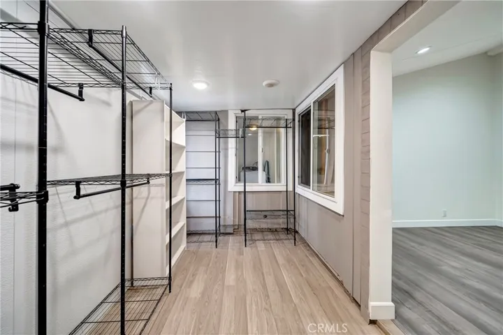 19706 Victory Boulevard, Woodland Hills, California 91367