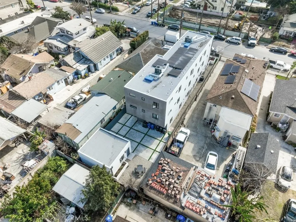 1539 W 37th Place, Los Angeles, California 90018 home-pic-10