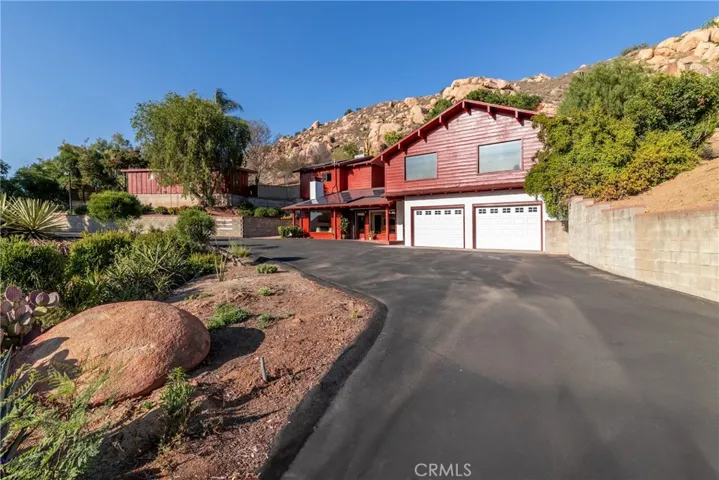 4899 Glenwood Drive, Riverside, California 92501