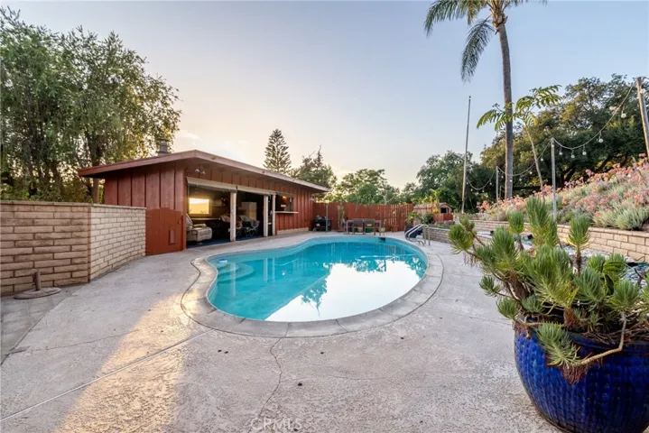 4899 Glenwood Drive, Riverside, California 92501