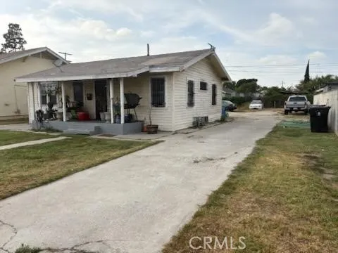 1413 E 77th Street, Los Angeles, California 90001