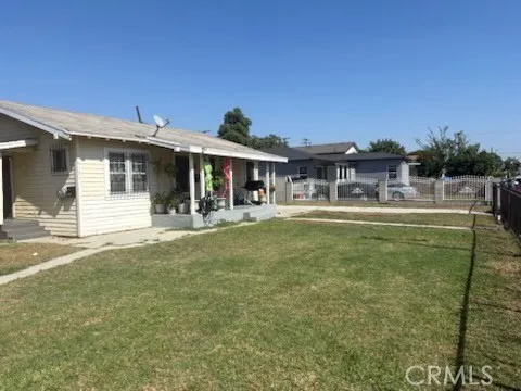 1413 E 77th Street, Los Angeles, California 90001