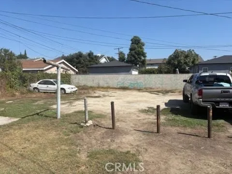 1413 E 77th Street, Los Angeles, California 90001