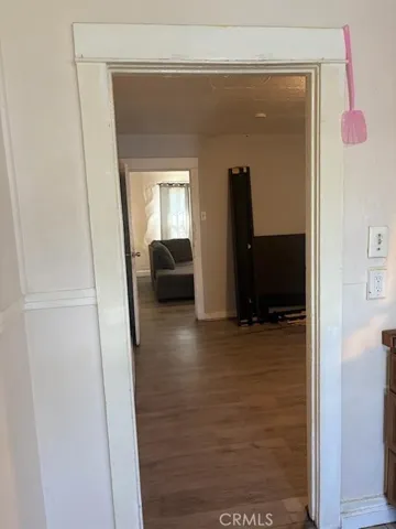 1413 E 77th Street, Los Angeles, California 90001