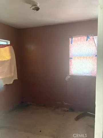 1413 E 77th Street, Los Angeles, California 90001