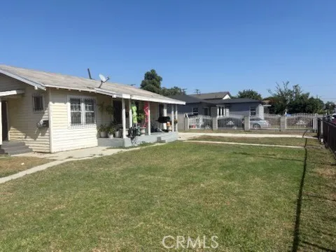 1413 E 77th Street, Los Angeles, California 90001