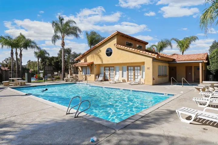 214 Woodland Pkwy 101, San Marcos, California 92069