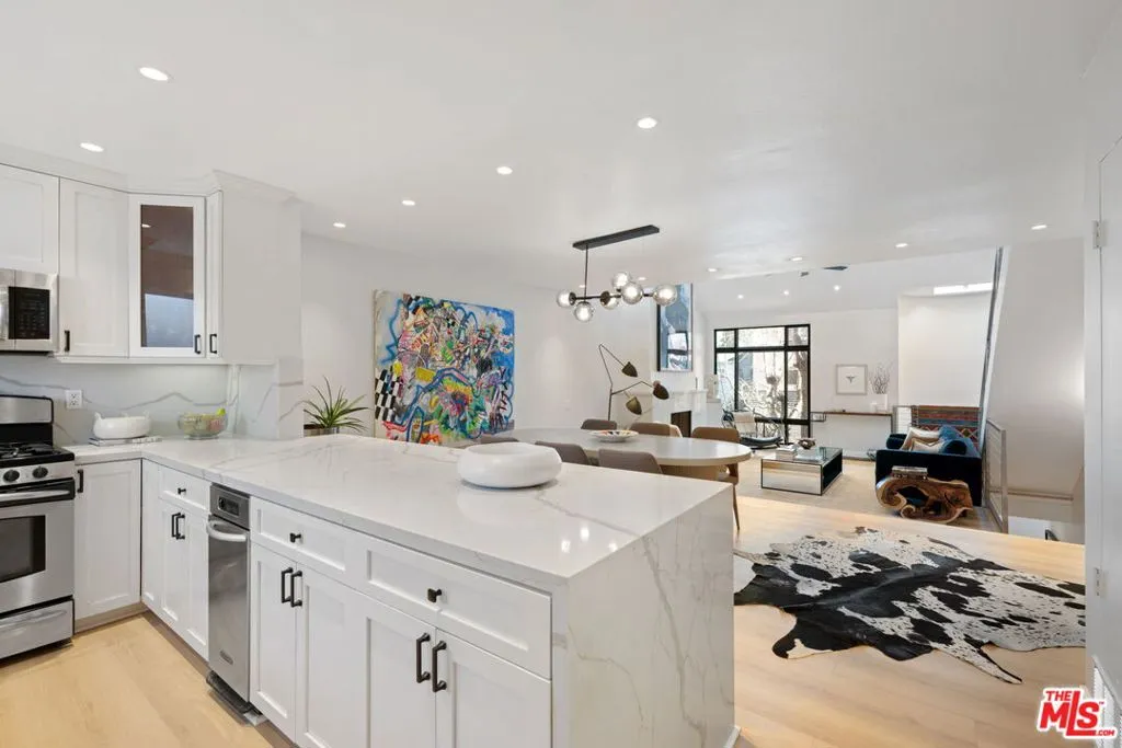 2108 Neilson Way, Santa Monica, California 90405 home-pic-14