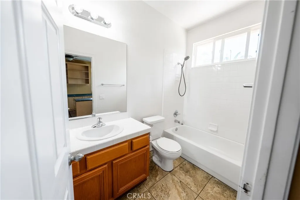 31465 Inverness Court, Temecula, California 92591 home-pic-46