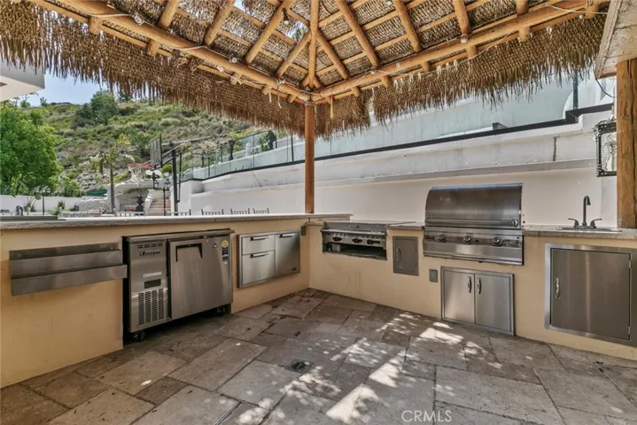 2223 Flintridge Drive, Glendale, California 91206