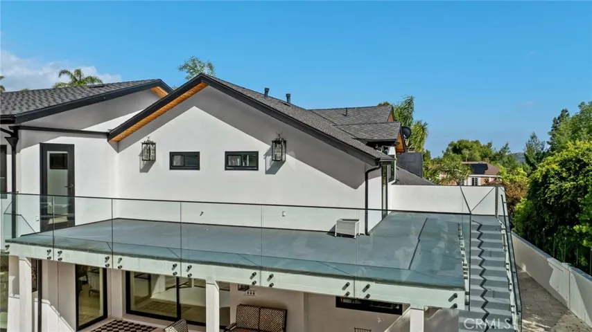 2223 Flintridge Drive, Glendale, California 91206