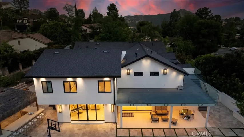 2223 Flintridge Drive, Glendale, California 91206