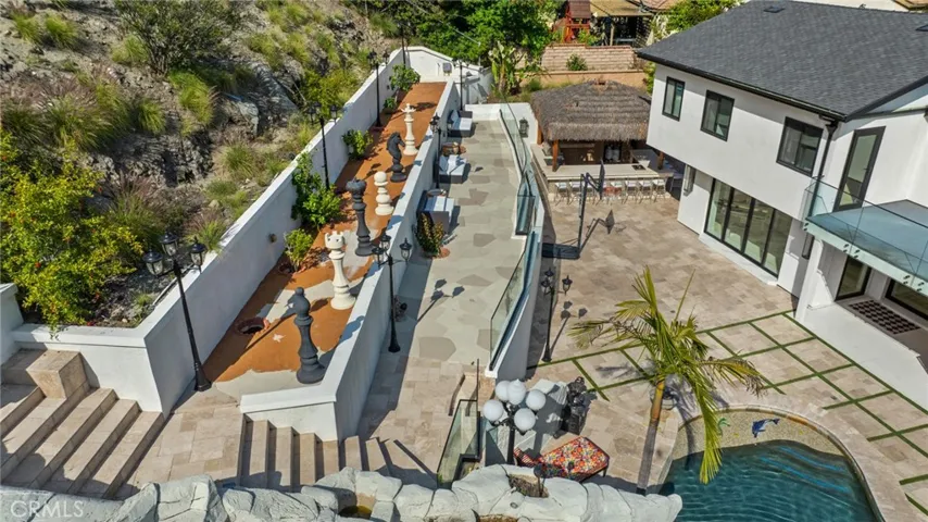 2223 Flintridge Drive, Glendale, California 91206