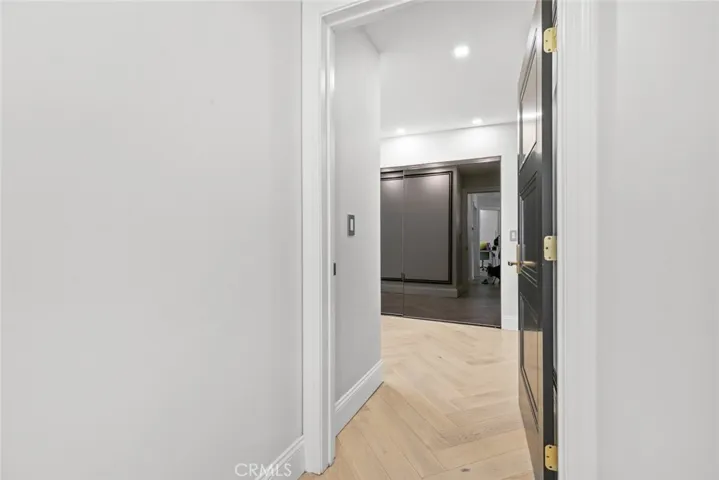 2223 Flintridge Drive, Glendale, California 91206