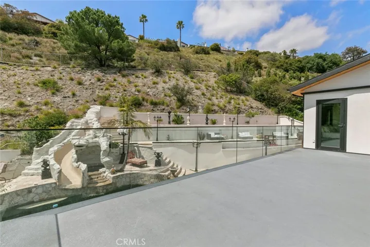 2223 Flintridge Drive, Glendale, California 91206