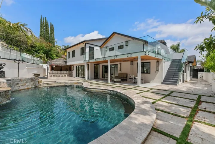 2223 Flintridge Drive, Glendale, California 91206