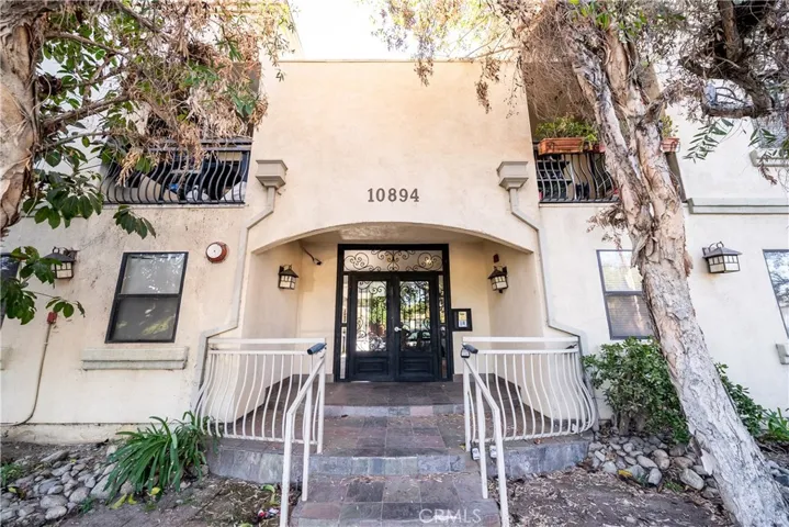 10894 Olinda Street 116, Sun Valley, California 91352