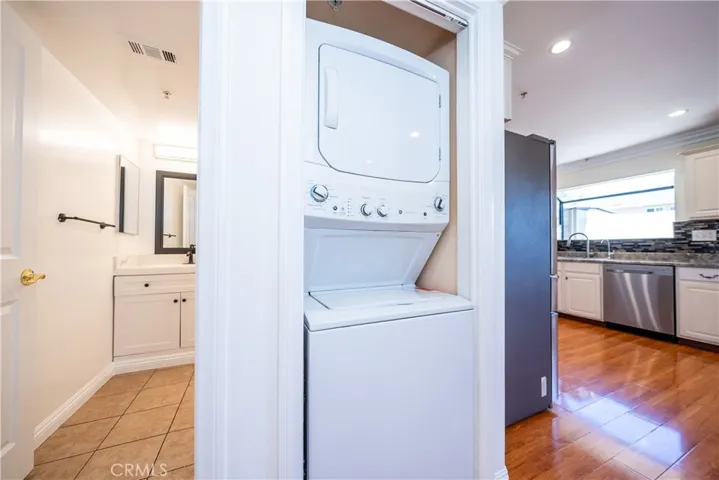 10894 Olinda Street 116, Sun Valley, California 91352