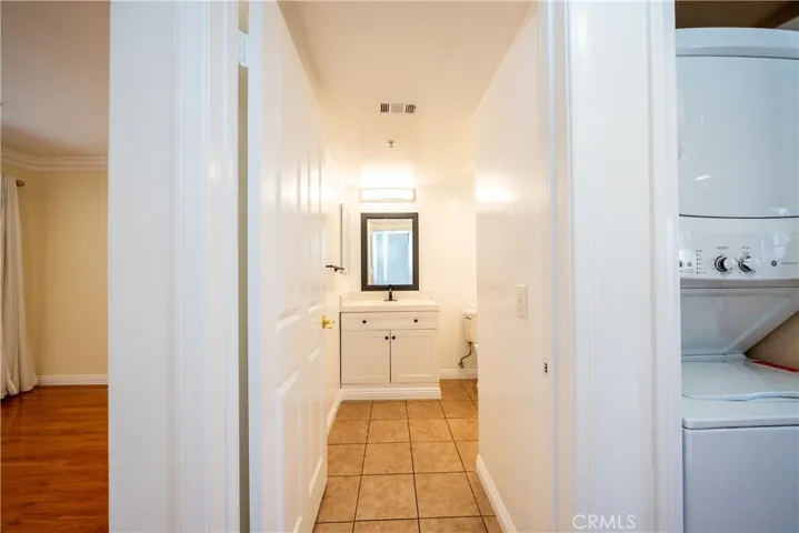10894 Olinda Street 116, Sun Valley, California 91352