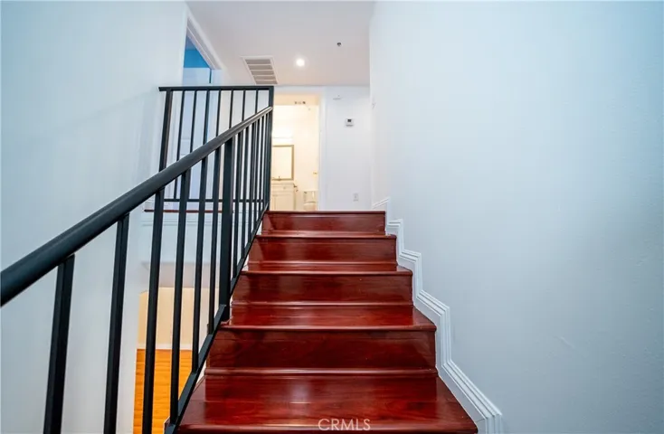 10894 Olinda Street 116, Sun Valley, California 91352