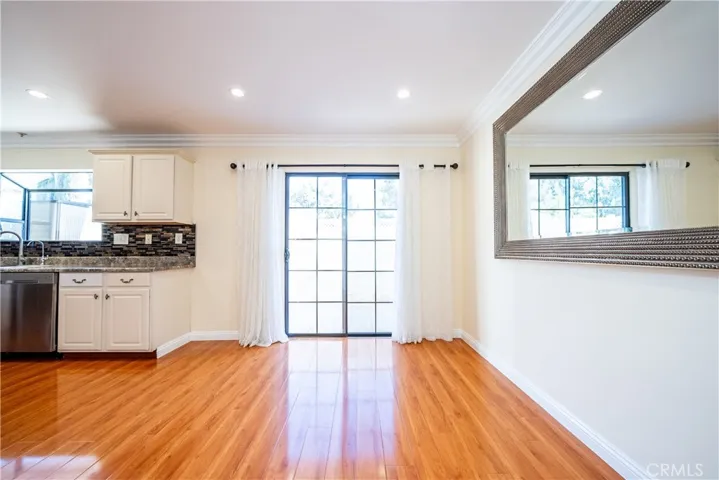 10894 Olinda Street 116, Sun Valley, California 91352