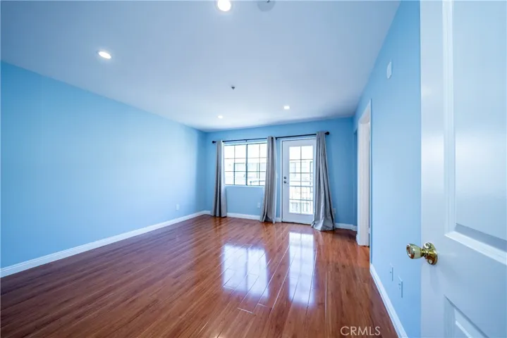 10894 Olinda Street 116, Sun Valley, California 91352