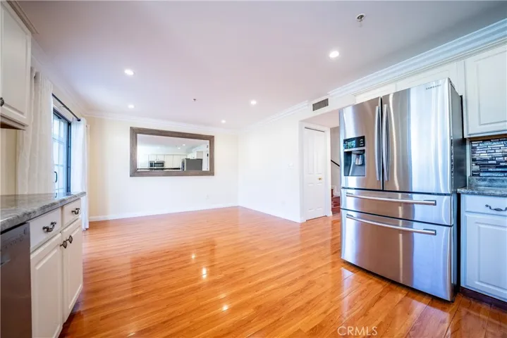 10894 Olinda Street 116, Sun Valley, California 91352