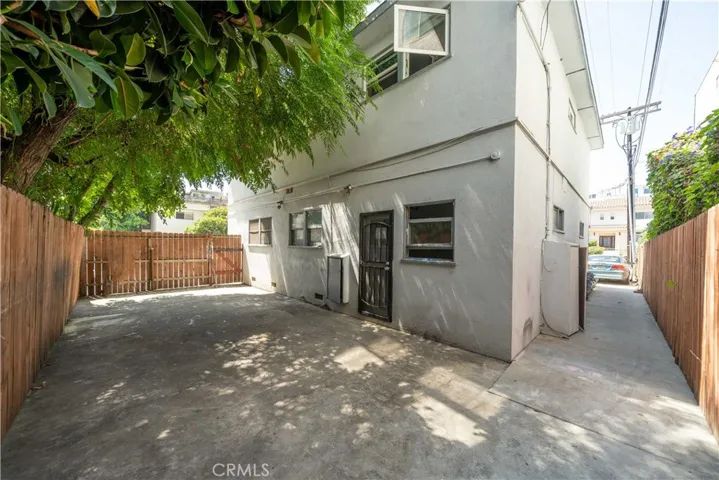 3624 Hughes Avenue, Los Angeles, California 90034