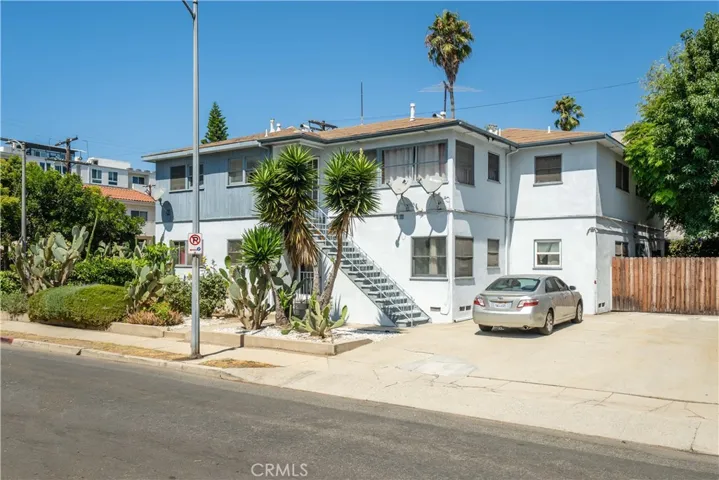 3624 Hughes Avenue, Los Angeles, California 90034