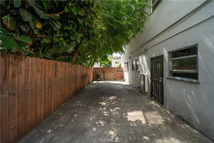 3624 Hughes Avenue, Los Angeles, California 90034