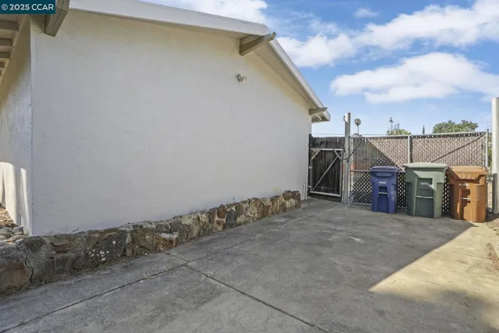 5223 Valmar Drive, Concord, California 94521