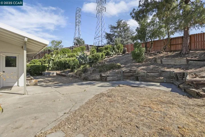 5223 Valmar Drive, Concord, California 94521