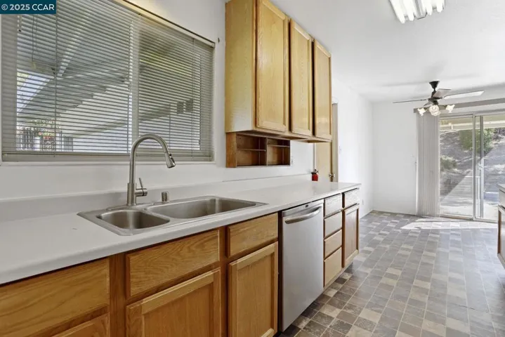 5223 Valmar Drive, Concord, California 94521