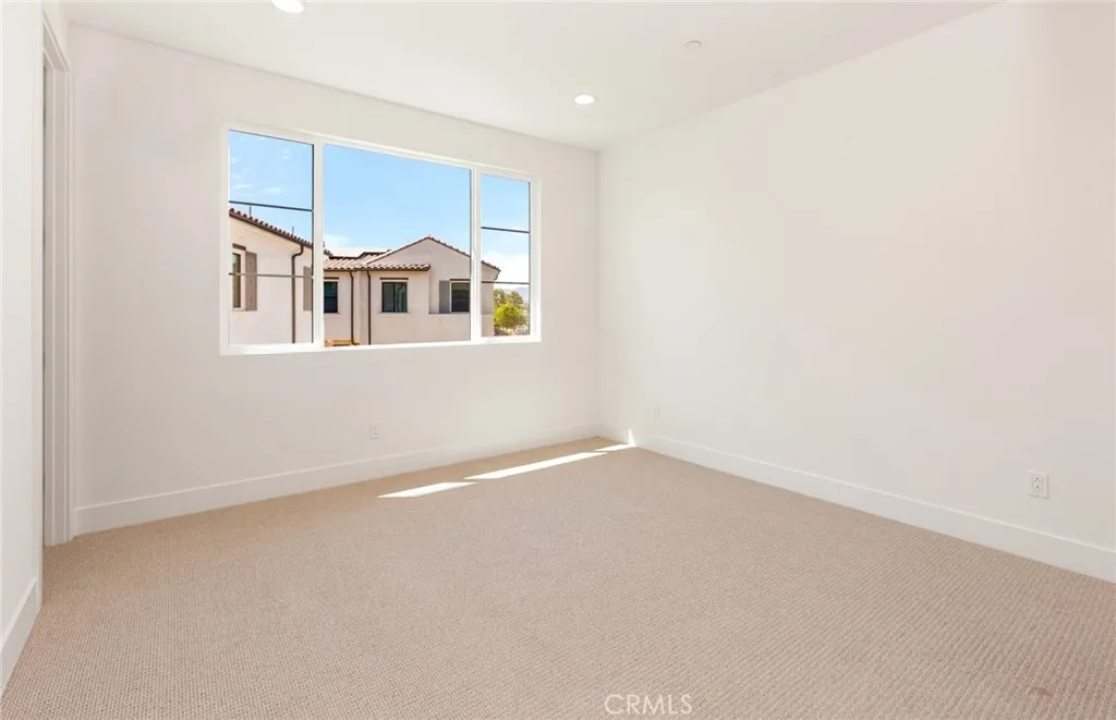 150 Bridle Drive, Burbank, California 91506 home-pic-30