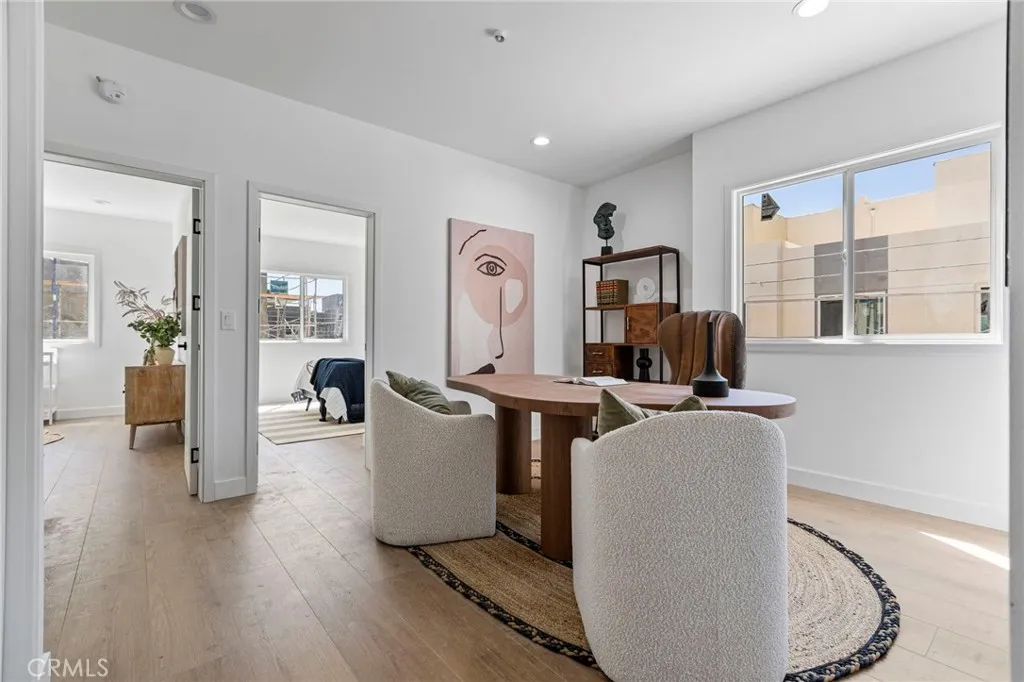 1018 W 223rd Street 2, Torrance, California 90502 home-pic-14