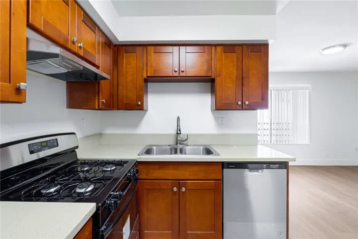 1021 Linden Avenue, Glendale, California 91201