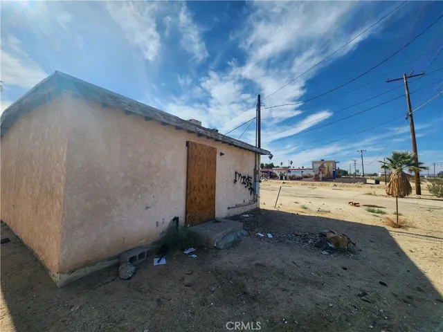 6221 Adobe Road, 29 Palms, California 92277